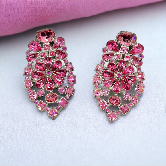 Stunning Vintage Art Deco Pink Paste Stone Floral Motif Dress Clips - Picture 1 of 8